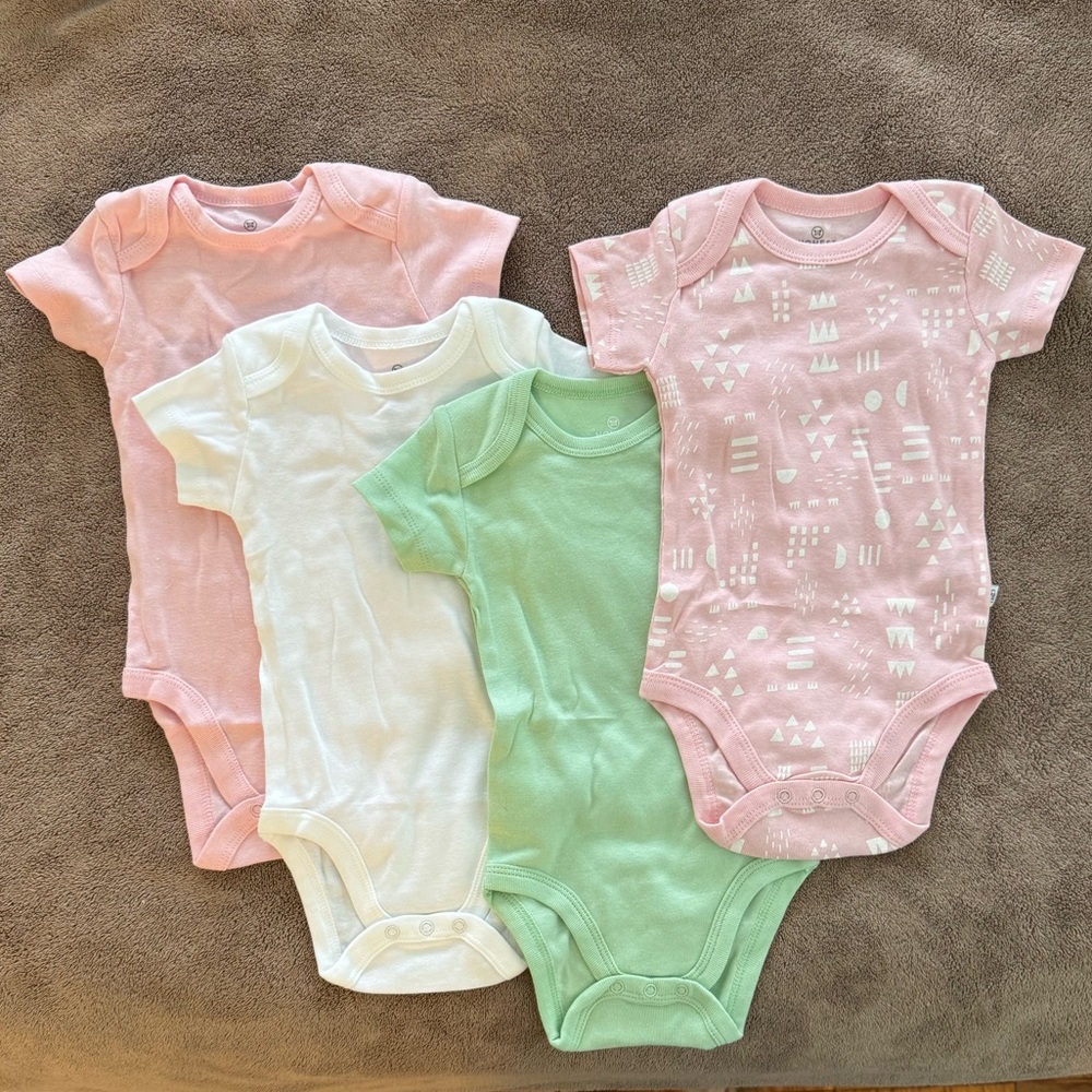 3/$15 NWOT Honest Baby Onesie Bodysuit Set, 3-6 months